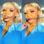 Perruque Amina avec frange blonde